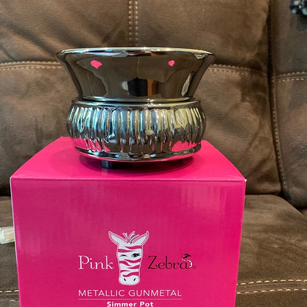 Pink Zebra, metallic gunmetal, simmer pot, EUC
